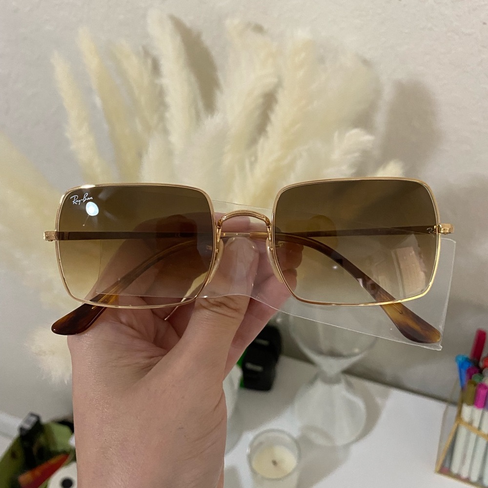 Brand new ray-ban sunglasses